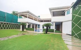 Bungalow8